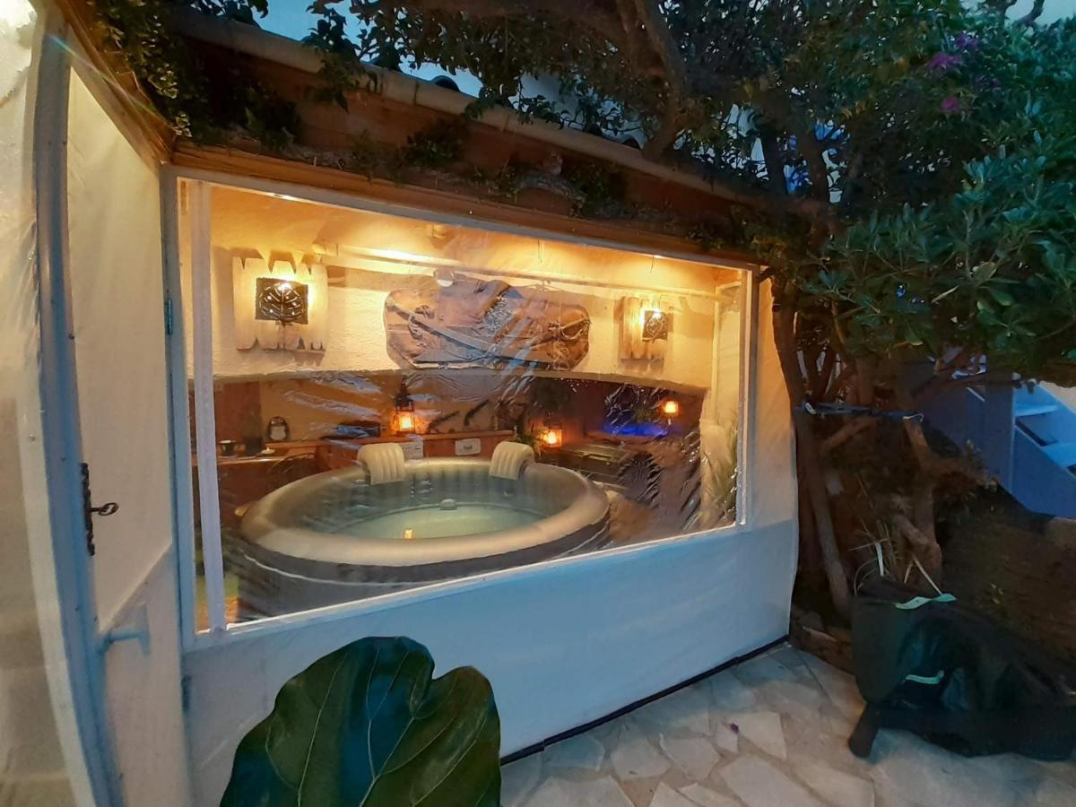 Nouveau ! Chambre D'Hote Insolite Privee " Coeurs De Pirates A Bali En Provence" Spa Sauna Massages Dans Cadre Exotique D'Amenagements Exterieurs D'Exception Ete Comme Hiver Bienvenue !!! Cavalaire-sur-Mer Exteriér fotografie