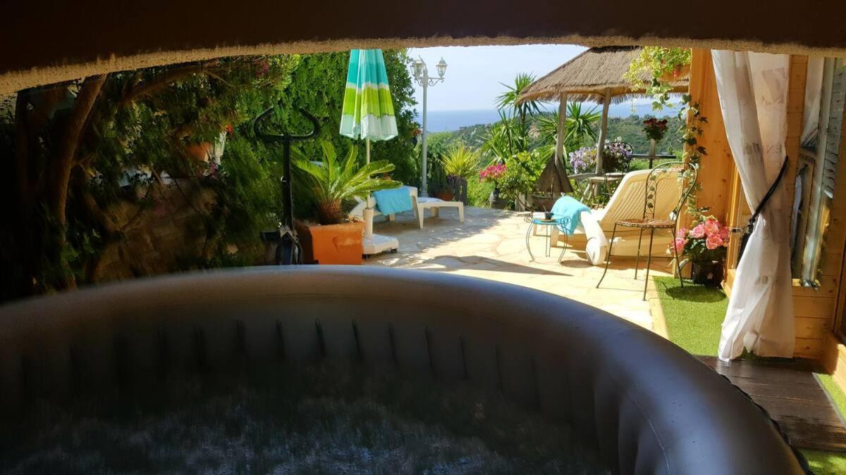 Nouveau ! Chambre D'Hote Insolite Privee " Coeurs De Pirates A Bali En Provence" Spa Sauna Massages Dans Cadre Exotique D'Amenagements Exterieurs D'Exception Ete Comme Hiver Bienvenue !!! Cavalaire-sur-Mer Exteriér fotografie